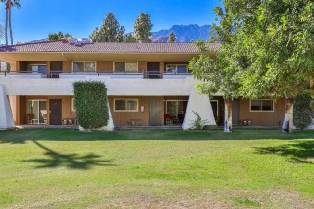 Perfect Palm Springs Pied-A-Terre Apartment Exterior photo